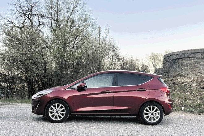 Ford fiesta 1,0 ecoboost mHEV titanium: Mladostna legenda po meri voznika