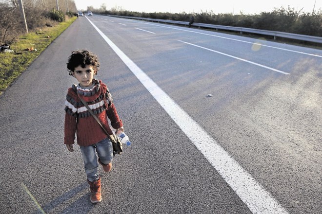 »Tudi naši oskrbovanci doma prihajajo iz najrazličnejših socialnih okolij in z najrazličnejšimi težavami, pa jih zato ne...