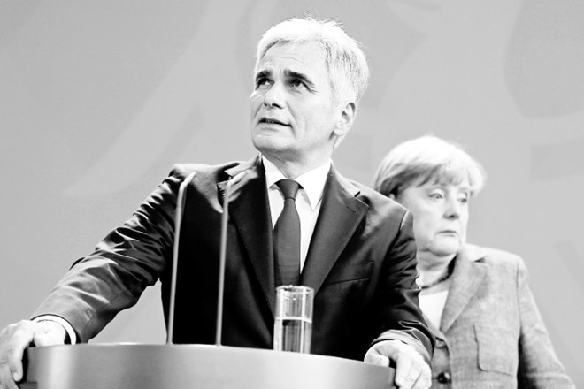 Werner Faymann, avstrijski kancler, ki je Angelo Merkel pustil na cedilu