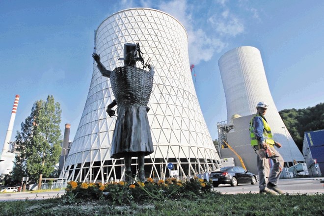 Sabotaža v TEŠ: s kleščami nad električne vodnike