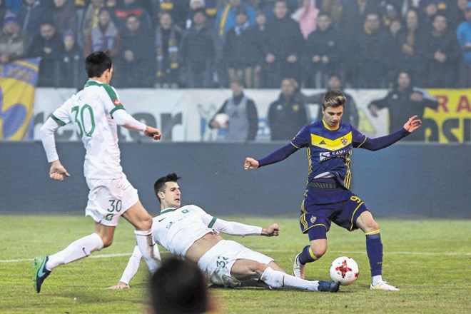 Luka Zahović (desno) je z mojstrovino odločil zadnji derbi, ko je Maribor pred mesecem dni zmagal z 1:0.