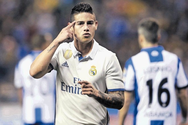 Napadalec Reala James Rodriguez se je proti Deportivu vpisal med strelce.