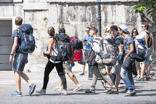 Predvsem mladi turisti so med bivanjem pri nas večinoma nastanjeni v stanovanjih, ki se oddajajo po Airbnb.