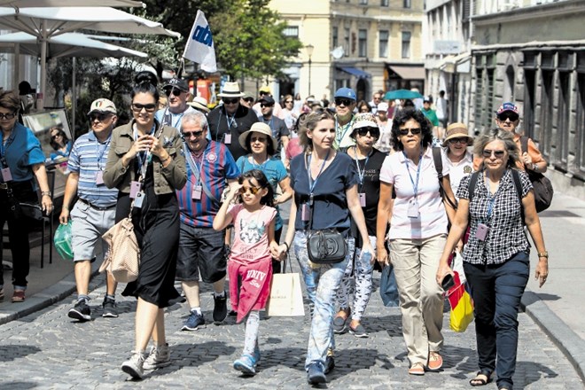 »Pogosto se pojavlja zamenjava med občasno prenasičenostjo posameznih točk v središču mesta, ki jo sokreiramo  meščani, in...