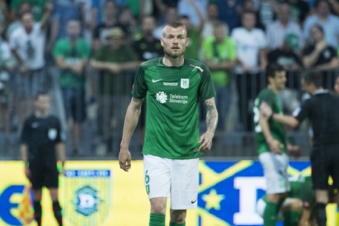 Tudi Olimpija zlahka v pokalni četrtfinale 