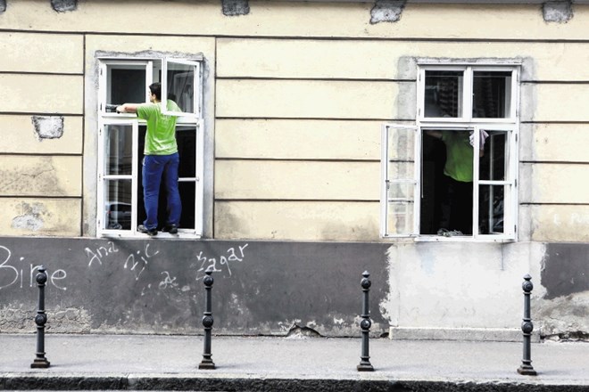 Že pred tremi leti je  ministrstvo   za 500 najbolj ogroženih gospodinjstev v državi predvidelo pet milijonov evrov...