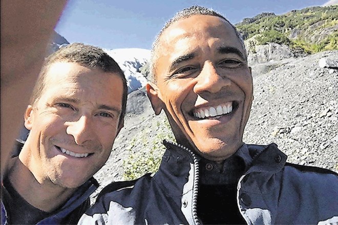 Selfi Beara Gryllsa z Barackom Obamo