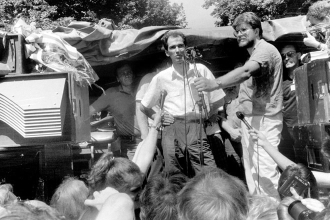 Janez Janša in Igor Bavčar na Roški cesti leta 1988