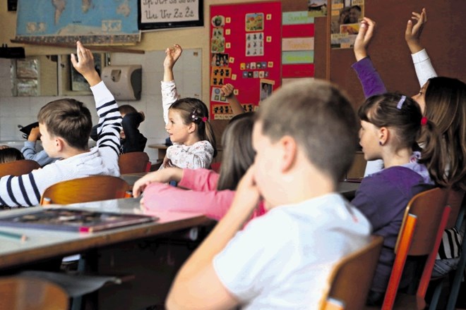 V prenovljenem programu otroci pred šolo in popoldne do odhoda domov ne bodo deležni le varstva, temveč vrste dejavnosti, ki...