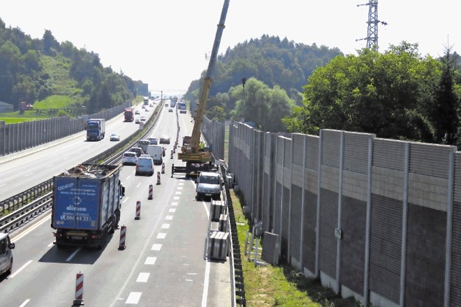 Po štirih mesecih končujejo menjavo protihrupnih ograj