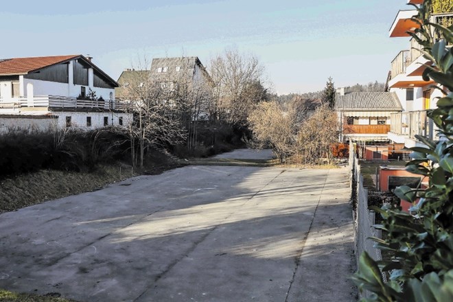 Otroško igrišče na območju Gabrščkove in Kantetove ulice, za katero za zavzema civilna pobuda.