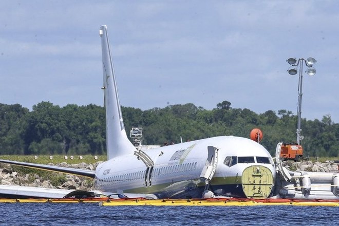 Piloti Boeing že lani svarili pred letalom 737 max 