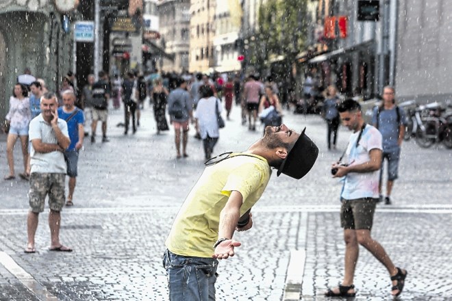 Finančno ministrstvo si od davčnih sprememb obeta okrepitev konkurenčnosti poslovnega okolja in višjo gospodarsko rast....