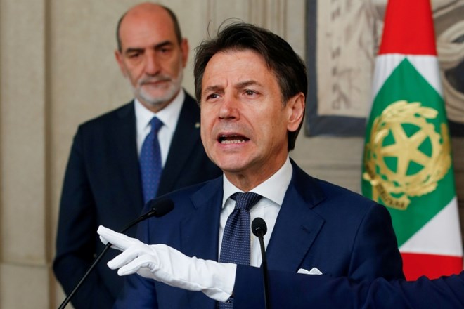 Giuseppe Conte je prejel  spletno potrditev Gibanja petih zvezd za ponovno vodenje koalicijske vlade, tokrat z demokrati...