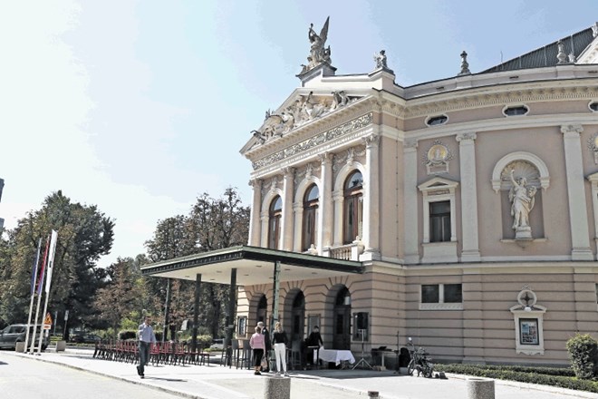 »Operni železni repertoar je bil v zadnjih letih v naši hiši zapostavljen, zato se mi je zdelo smiselno, da določene opere...