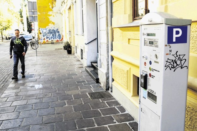 Siemensovih parkomatov ni mogoče nadgraditi za davčno potrjevanje računov, pravijo na ljubljanski občini.