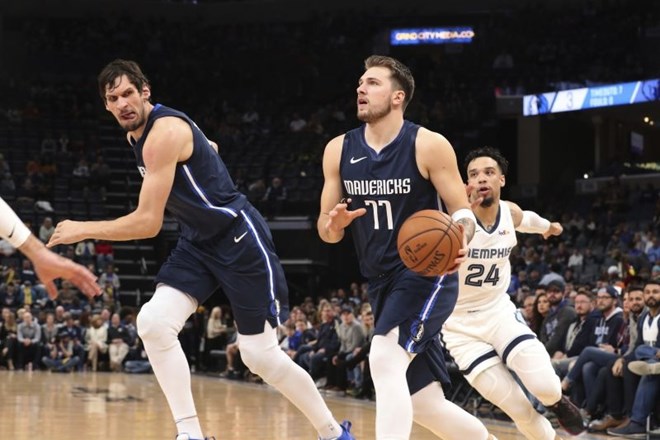 Luka Dončić igra v letošnji sezoni v izjemni formi.