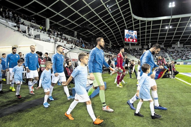 Slovenska reprezentanca je bila neuspešna že peti kvalifikacijski ciklus zapored in je ostala pred vrati velikega...