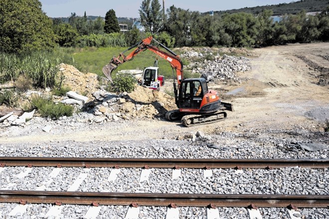 DZ potrdil poroštveni zakon za drugi tir in del tretje razvojne osi