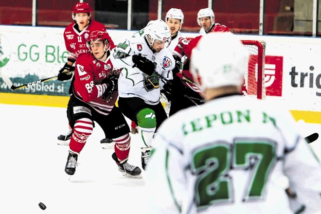 Olimpija je decembra povozila Jesenice s 7:0.