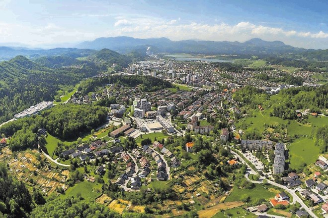 V Velenju prav tako težko čakajo na začetek gradnje tretje razvojne osi, čeprav bo to spremenilo podobo mesta. Obenem...