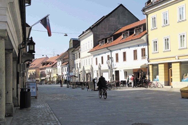 Občinska pomoč pri najemninah poslovnih prostorov za podjetnike je eden od ukrepov za oživitev starega mestnega jedra...