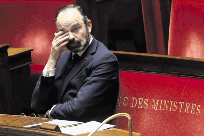 Premier Édouard Philippe. Zdravniki hočejo s tožbo izvedeti, kaj je vlada prikrila Francozom.