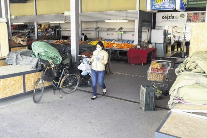 V BTC napovedujejo, da bodo večjim najemnikom  podaljšali rok za plačilo najemnine,  najbolj ogroženim majhnim trgovinam in...