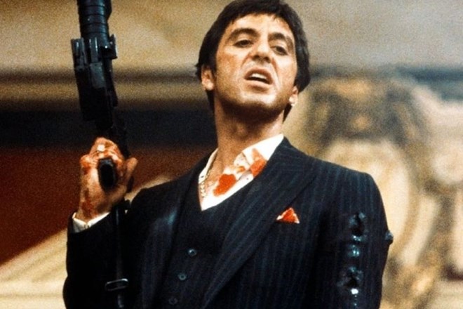 Al Pacino kot Tony Montana v Brazgotincu iz leta 1983.