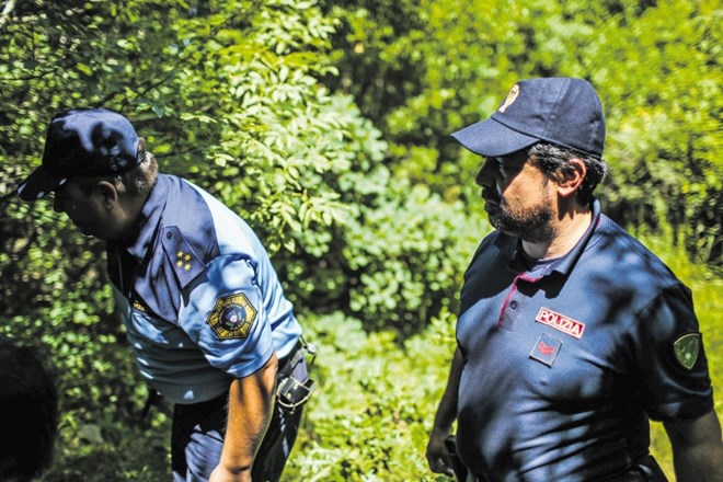 Na meji z Italijo ne govorijo več o mešanih slovensko-italijanskih policijskih patruljah (na fotografiji iz leta 2019). So pa...