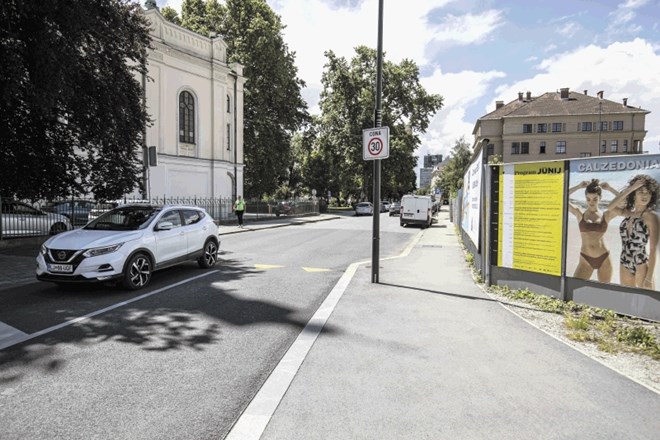 O morebitni preureditvi Župančičeve ulice  bodo odločali, ko bo zgrajen stanovanjski kompleks na prostoru podrtega Kolizeja.