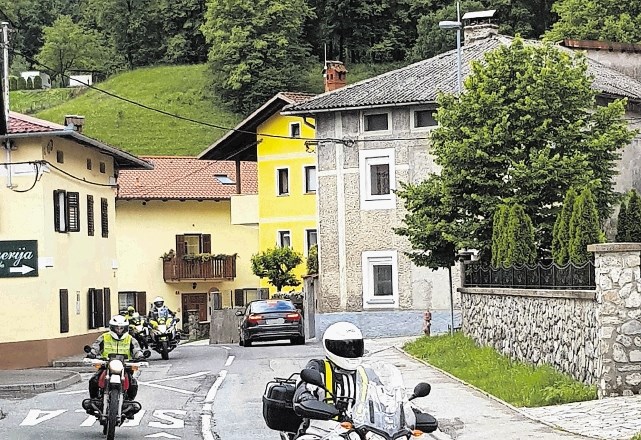 Posočje je priljubljeno med motoristi.