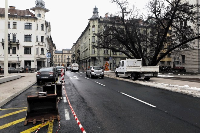 Kljub prvotnim načrtom so kolesarske površine na občini uredili samo v smeri proti Slovenski cesti.