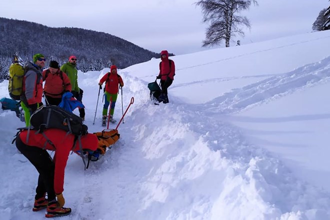 Gorski reševalci ne počivajo, nevarnost snežnih plazov velika