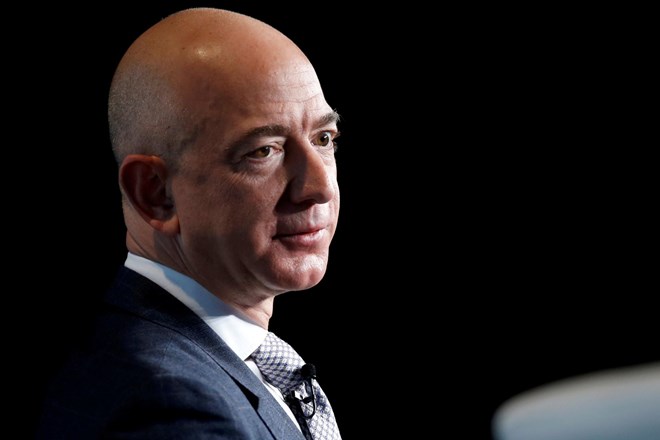 Bezos zakockal kredibilnost Washington Posta, naročniki bežijo