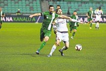 Derbi ponudil nemalo užitkov, dobro igro in šov med tekmo in po njej