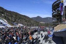 Da bo Planica (pre)živela, jo mora na leto obiskati sto tisoč ljudi