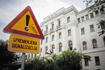 Prelomna odločitev vrhovnega sodišča: za spolne zlorabe veroučitelja odgovorna Cerkev