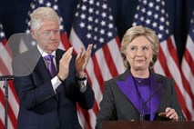 Hillary Clinton: Trump je naš predsednik in ponuditi mu moramo priložnost voditi