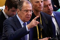 Lavrov: Nato je institucija hladne vojne