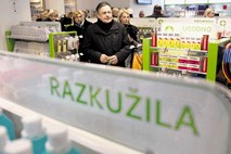 Posredovanje Jankovićevih ovadb: razčiščevanje, ali je tožilka podala soglasje tudi za »farmacevtko« ali ne 