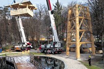 Lovska preža je zrasla v temeljen razgledni stolp 