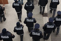 Policisti bodo začeli stavkati 12. februarja