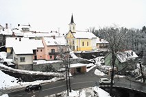 Denacionalizacija v Črnomlju: o usodi  cerkvice sv. Duha mora znova odločati ministrstvo