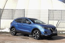 Nissan qashqai in jeep compass: za skok iz zlate sredine jima ne manjka veliko