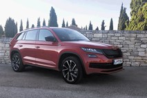 Škoda kodiaq in škoda karoq: brez tečaja iluzionista Davida Copperfielda ne bi šlo