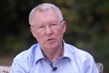 #video Alex Ferguson po dveh mesecih razveselil navijače