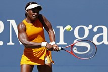 Branilka naslova OP ZDA Sloane Stephens izpadla v četrtfinalu, konec tudi za Jakupovićevo