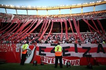 Predsednik Fife besen zaradi prestavljenega finala pokala libertadores