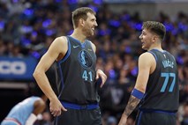 #video Luka Dončić ta teden:  blizu trojnega dvojčka, čestital sam sebi in bil priča zgodovinskemu trenutku Nowitzkega